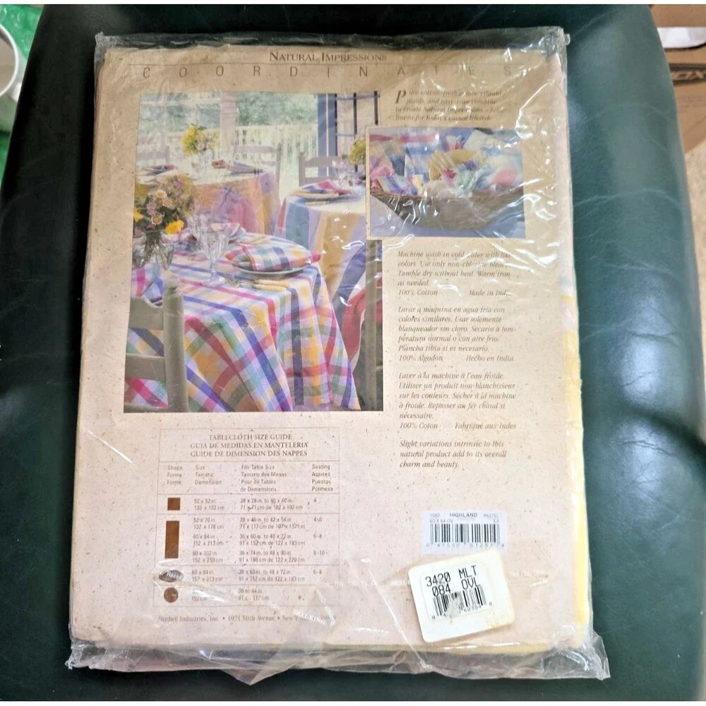 Natural Impressions Jacquard Tablecloth Oval 60 x 84